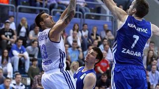 Zagreb – 7. kolo A-1 lige za prvaka, KK Cibona – KK Zadar 82-66. Photo: Goran Stanzl/PIXSELL Zagreb – 7. kolo A-1 lige za prvaka, KK Cibona – KK Zadar 82-66. Photo: Goran Stanzl/PIXSELL