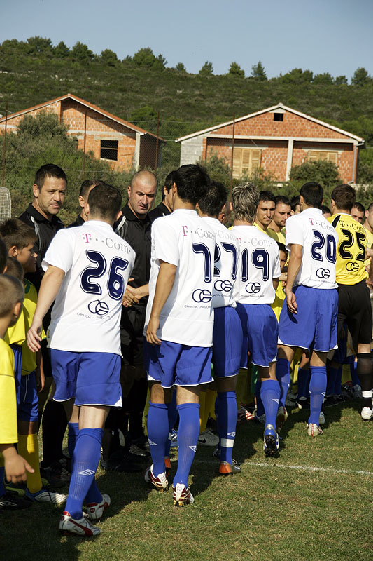 Hajduk – Zlatna Luka, Prijateljska utakmica povodom 75 godina osnivanja NK Zlatna luka