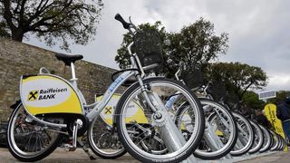 Od danas i Zadar ima nextbike sustav javnih bicikala. Na 4 lokacije moći će se iznajmiti ukupno 25 bicikala. Foto: Dino Stanin/PIXSELL Od danas i Zadar ima nextbike sustav javnih bicikala. Na 4 lokacije moći će se iznajmiti ukupno 25 bicikala. Foto: Dino Stanin/PIXSELL