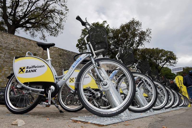 Od danas i Zadar ima nextbike sustav javnih bicikala. Na 4 lokacije moći će se iznajmiti ukupno 25 bicikala. Foto: Dino Stanin/PIXSELL Od danas i Zadar ima nextbike sustav javnih bicikala. Na 4 lokacije moći će se iznajmiti ukupno 25 bicikala. Foto: Dino Stanin/PIXSELL
