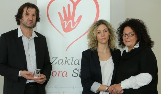 06.06.2013., Zagreb – U KBC Rebro odrzana je konferencija za medije roditelja preminule Nore na kojoj su predstavili zakladu Nora Situm. Ivica Situm, Djana Atanasovska i Matea Vresk. Photo: Robert Anic/PIXSELL