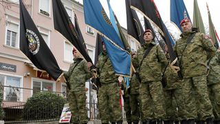 Mimohod pripadnika OSRH i MUP-a s ratnim zastavama povodom 30. obljetnice VRO Maslenica Mimohod pripadnika OSRH i MUP-a s ratnim zastavama povodom 30. obljetnice VRO Maslenica