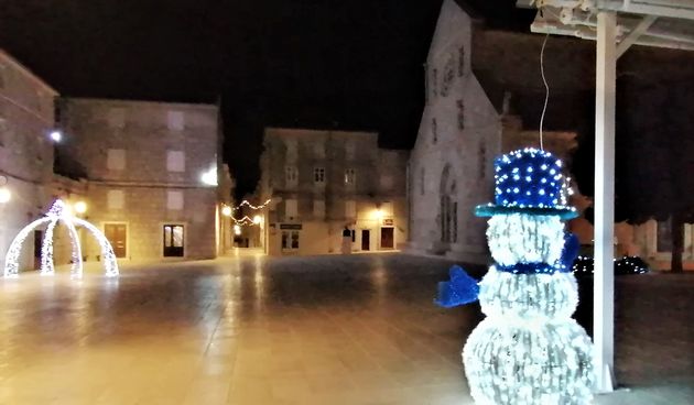 Pag, božićni ukrasi