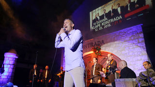 Humanitarni rođendanski koncert klape Kontrada u Arsenalu. Giuliano. Foto: Filip Brala Humanitarni rođendanski koncert klape Kontrada u Arsenalu. Giuliano. Foto: Filip Brala