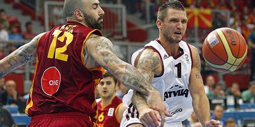 Armands Skele (Latvia) foto: eurobasket2013.org Armands Skele (Latvia) foto: eurobasket2013.org