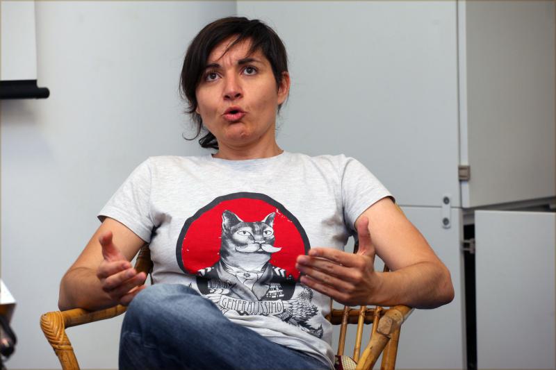 Centar za mirovne studije organizirao je tribinu s Mimom Simić, spisateljicom, filmskom kritičarkom i aktivistkinjom, porijeklom iz Zadra. Na tribini je najavljen filmski i umjetnički festival koji ce se uskoro odrzati u kuli Stojana Jankovića u Islamu Gr