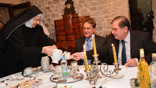 Gradonačelnik Kalmeta posjetio benediktinke; foto Iva Perinčić Gradonačelnik Kalmeta posjetio benediktinke; foto Iva Perinčić