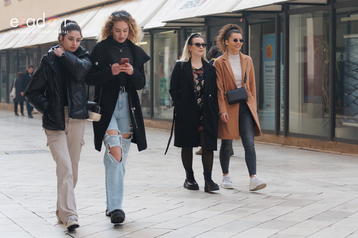 Đir po gradu, subotnja špica 18. veljače 2023. Đir po gradu, subotnja špica 18. veljače 2023.