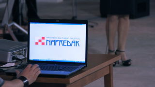 Humaitarna vecera uz aukciju slika HKD “Napredak” u hotelu Kolovare