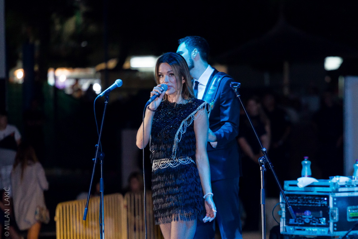 Severina oduševila nastupom na bazenu Ilirije u Biogradu