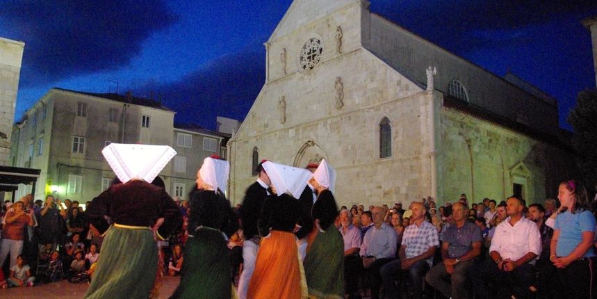 Otvoreno prvenstvo Hrvatske u jedrenju u klasi Optimist u Pagu okupilo 170 natjecatelja Otvoreno prvenstvo Hrvatske u jedrenju u klasi Optimist u Pagu okupilo 170 natjecatelja