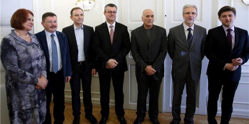 Tihomir Orešković i sindikalni čelnici, Foto: Hina