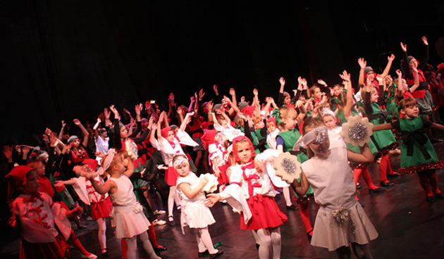 HKK Zadar – Plesna čestitka Zadarskog plesnog ansambla