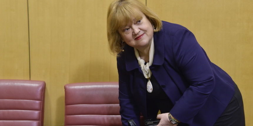 Zagreb, 150213.
Redovita sjednica Hrvatskog Sabora,sa dnevnim redom Izvjesce o stanju u prostoru u Republici Hrvatskoj za razdoblje za razdoblje od 2008. do 2012. godine.
Na fotografiji: Anka Mrak Taritas.
Foto: Admir Buljubasic / CROPIX Zagreb, 150213.
Redovita sjednica Hrvatskog Sabora,sa dnevnim redom Izvjesce o stanju u prostoru u Republici Hrvatskoj za razdoblje za razdoblje od 2008. do 2012. godine.
Na fotografiji: Anka Mrak Taritas.
Foto: Admir Buljubasic / CROPIX