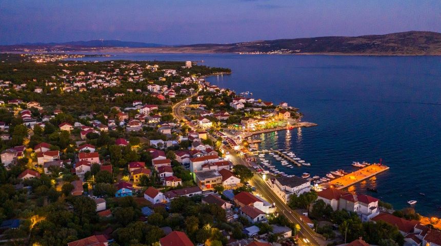 Dan Općine Starigrad i fešta sv. Jurja – priprema se tradicionalno jelo od komorača Dan Općine Starigrad i fešta sv. Jurja – priprema se tradicionalno jelo od komorača