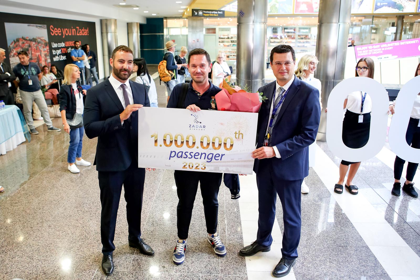 Milijunti putnik sletio u Zračnu luku Zadar