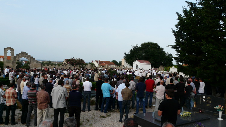 Tkon: Posljednji ispraćaj malenog anđela, Roka Ugrinića 7. lipnja 2011.