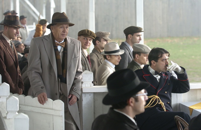 Beograd,071209.
Miroslav Ciro Blazevic na snimanju filma Montevideo bog te video, koji rezira Dragan Bjelogrlic. Radnja filma smjestena je u 1930. godinu i kvalifikacijsku utakmicu za odlazak na Svjetsko nogometno prvenstvo koje se odrazalo u Urugvaj.
Fot