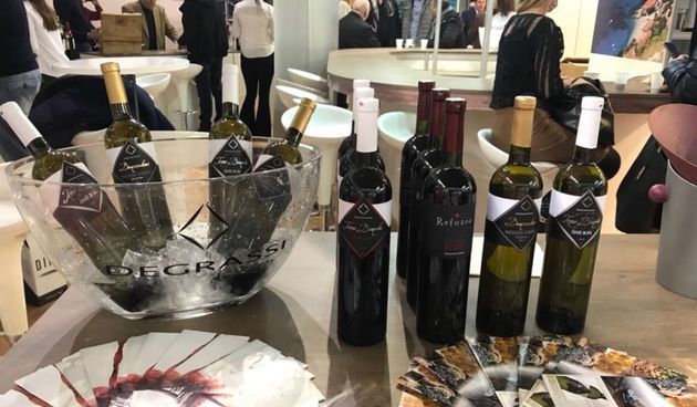 BeoWine, vino, boce vina