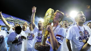 Zagreb, 220513.
Stadion Maksimir.
Uzvratna utakmica 22. finala Hrvatskog nogometnog kupa, Lokomotiva – Hajduk.
Na fotografiji: Slavlje Hajduka.
Foto: Boris Kovacev / CROPIX Zagreb, 220513.
Stadion Maksimir.
Uzvratna utakmica 22. finala Hrvatskog nogometnog kupa, Lokomotiva – Hajduk.
Na fotografiji: Slavlje Hajduka.
Foto: Boris Kovacev / CROPIX