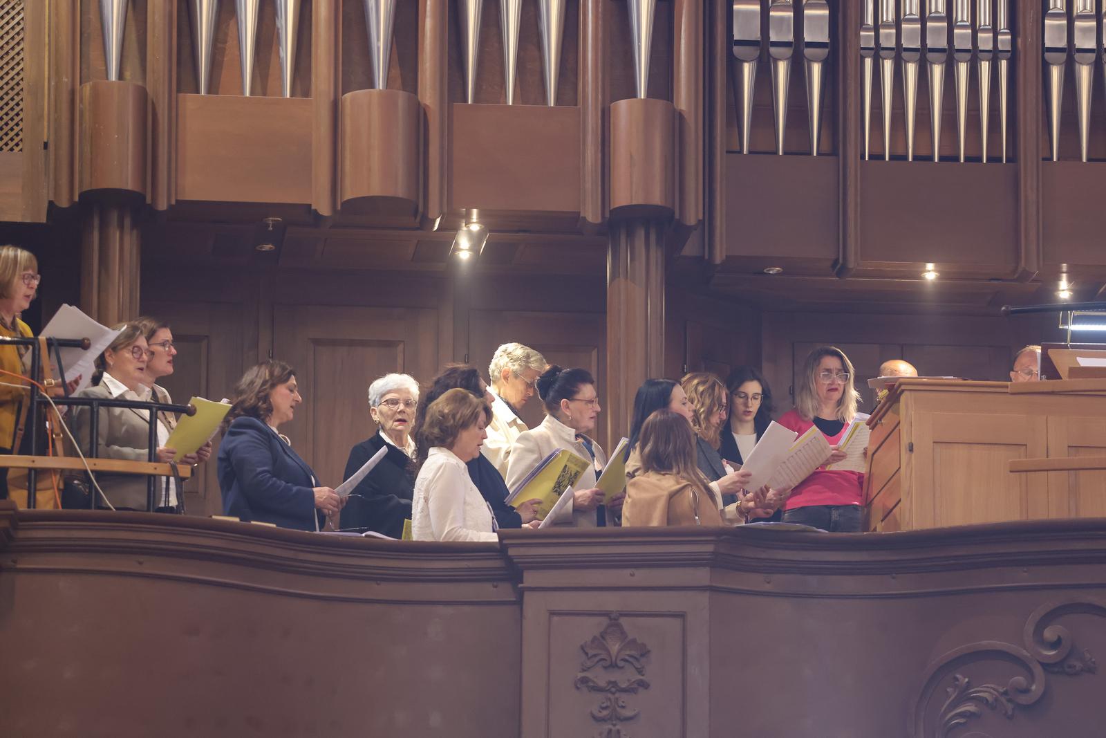 Uskršnja misa, katedrala Svete Stošije Uskršnja misa, katedrala Svete Stošije