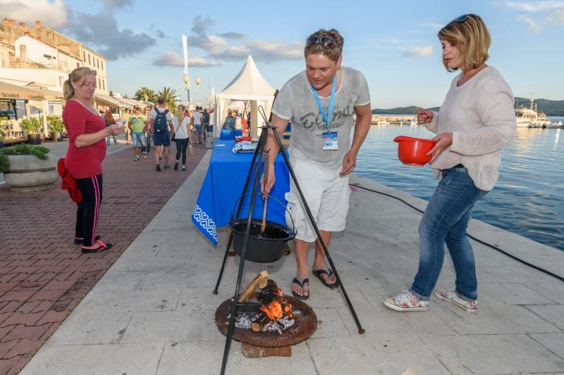 Svečano otvoren 11. biogradski Gastro stol. Photo. Dino Stanin/PIXSELL Svečano otvoren 11. biogradski Gastro stol. Photo. Dino Stanin/PIXSELL