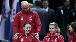 Split, 020310.
Spaladium Arena.
Trece kolo Europske lige u stolnom tenisu odrzalo se u Spaladium Areni gdje su snage odmjerili reprezentacija Hrvatske sa Srbijom u muskoj kategoriji i reprezentacija Hrvatske sa Madjarskom u zenskoj kategoriji.
Spektakl j Split, 020310.
Spaladium Arena.
Trece kolo Europske lige u stolnom tenisu odrzalo se u Spaladium Areni gdje su snage odmjerili reprezentacija Hrvatske sa Srbijom u muskoj kategoriji i reprezentacija Hrvatske sa Madjarskom u zenskoj kategoriji.
Spektakl j