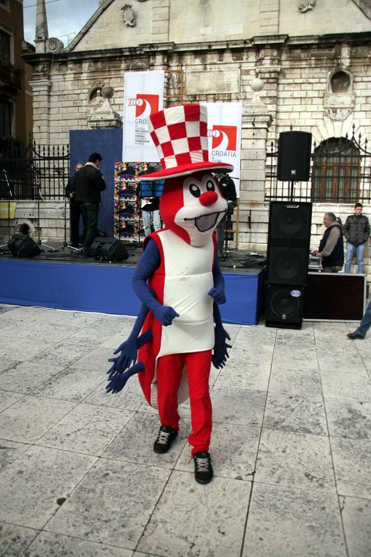 Image 1098591 (auto)