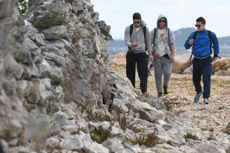 Škraping Tkon otok Pašman 2016. Foto: Dino Stanin/PIXSELL