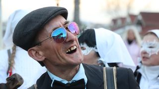 Virske maškare: Karnevalska povorka i Trio Gušt