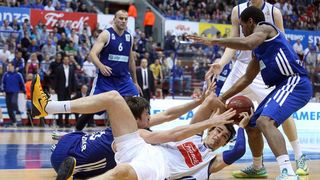 Zagreb – 7. kolo A-1 lige za prvaka, KK Cibona – KK Zadar 82-66. Photo: Goran Stanzl/PIXSELL Zagreb – 7. kolo A-1 lige za prvaka, KK Cibona – KK Zadar 82-66. Photo: Goran Stanzl/PIXSELL