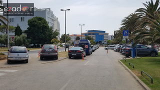 Asfaltiranje kolnika rekonstruiranog i proširenog križanja kod Veslačkog Asfaltiranje kolnika rekonstruiranog i proširenog križanja kod Veslačkog