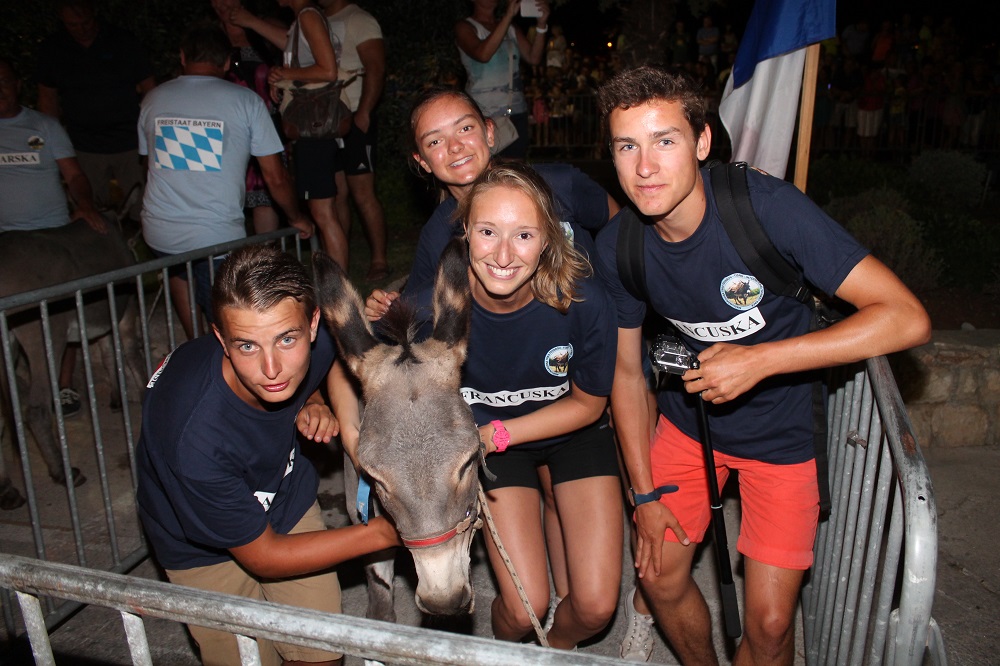 10. međunarodna trka tovarov Tisno 2015