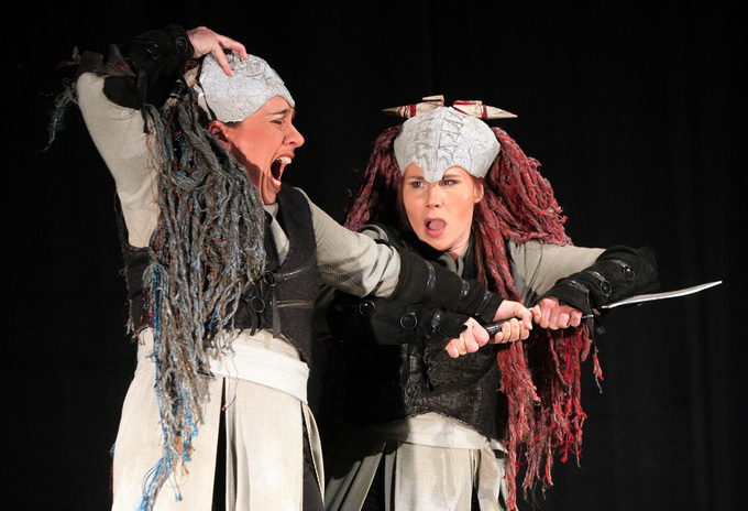 Rijeka, 250212.
U organizaciji muzeja starih racunala Peek & Poke u Hrvatskom kulturnom domu (HKD) na Susaku prikazana je prva klingonska opera na svijetu u izvedbi nizozemskog teatra Zeebelt. Opera pod nazivom U na jeziku je Klingonaca, izmisljenog ratni Rijeka, 250212.
U organizaciji muzeja starih racunala Peek & Poke u Hrvatskom kulturnom domu (HKD) na Susaku prikazana je prva klingonska opera na svijetu u izvedbi nizozemskog teatra Zeebelt. Opera pod nazivom U na jeziku je Klingonaca, izmisljenog ratni