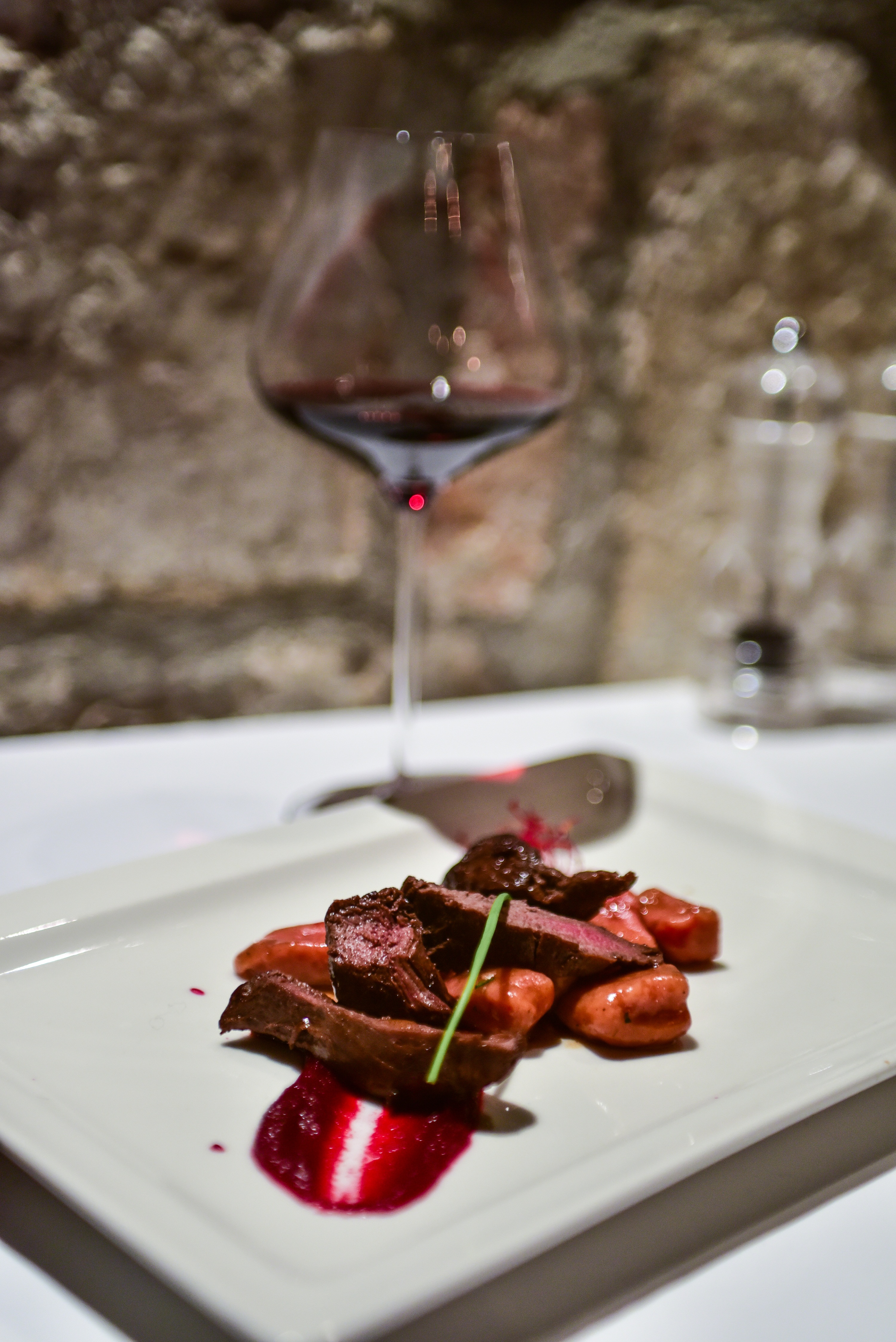 Sommelier Zrno birao vrhunska vina, a chef Began oduševio novim menijem restorana Foša