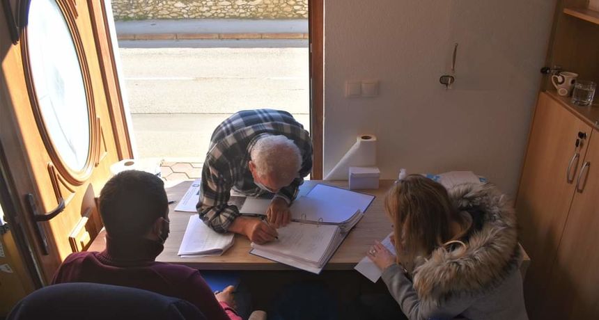 Općina Vrsi započela s isplatom božićnica