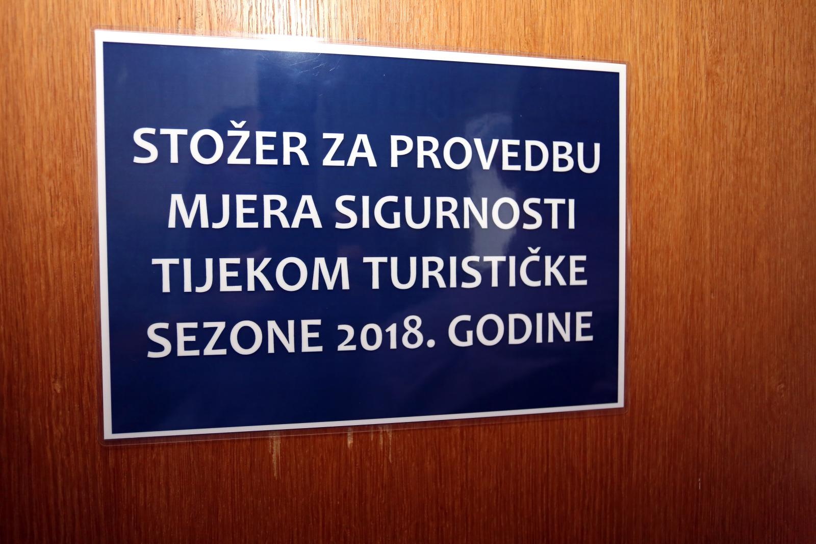 U sjedištu PU zadarske otvoren Stožer za provedbu mjera sigurnosti u turističkoj sezoni