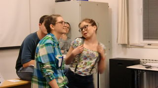 “Igrajmo se”: Olovka piše srcem, foto: I. Pejkovic “Igrajmo se”: Olovka piše srcem, foto: I. Pejkovic