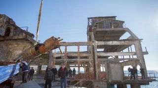 Specijalna policija Ajkule u podrucju ispred lansirne stanice tvornice Torpedo izvukla je s morskog dna jos jedan primjerak torpeda. I ovaj ce primjerak preuzeti Muzej grada Rijeke i uvrstiti ga u svoju Zbirku. Photo: Nel Pavletic/PIXSELL Specijalna policija Ajkule u podrucju ispred lansirne stanice tvornice Torpedo izvukla je s morskog dna jos jedan primjerak torpeda. I ovaj ce primjerak preuzeti Muzej grada Rijeke i uvrstiti ga u svoju Zbirku. Photo: Nel Pavletic/PIXSELL