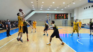 U posljednjem kolu A-2 lige Jug, košarkaši Jazine Arbanasa trebali su pobjedu nad Sukošanom kako bi potvrdili nastup u kvalifikacijama za A-1 ligu. Nervoza je učinila svoje ali na koncu košarkaši trenera Josipa Plantaka slavili su rezultatom 63-58