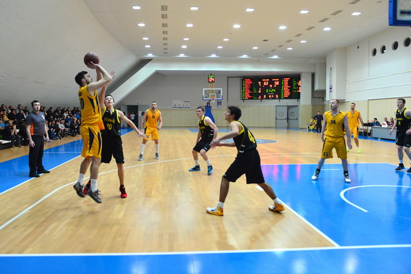 U posljednjem kolu A-2 lige Jug, košarkaši Jazine Arbanasa trebali su pobjedu nad Sukošanom kako bi potvrdili nastup u kvalifikacijama za A-1 ligu. Nervoza je učinila svoje ali na koncu košarkaši trenera Josipa Plantaka slavili su rezultatom 63-58