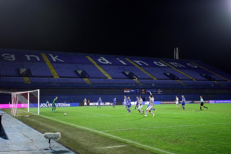 Image 379821 (auto) Image 379821 (auto)