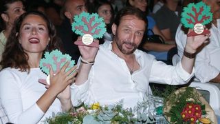 Nakon svecane podjele nagrada publici je prikazana predstava Slucaj rogonja.