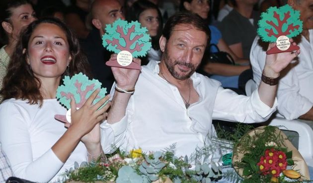 Nakon svecane podjele nagrada publici je prikazana predstava Slucaj rogonja.