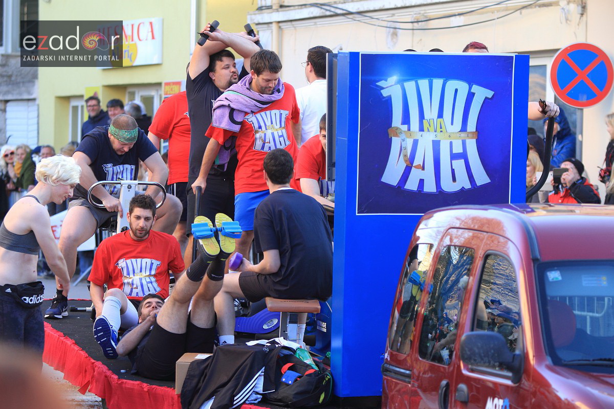 Maškarana povorka Velike Bake u Murteru