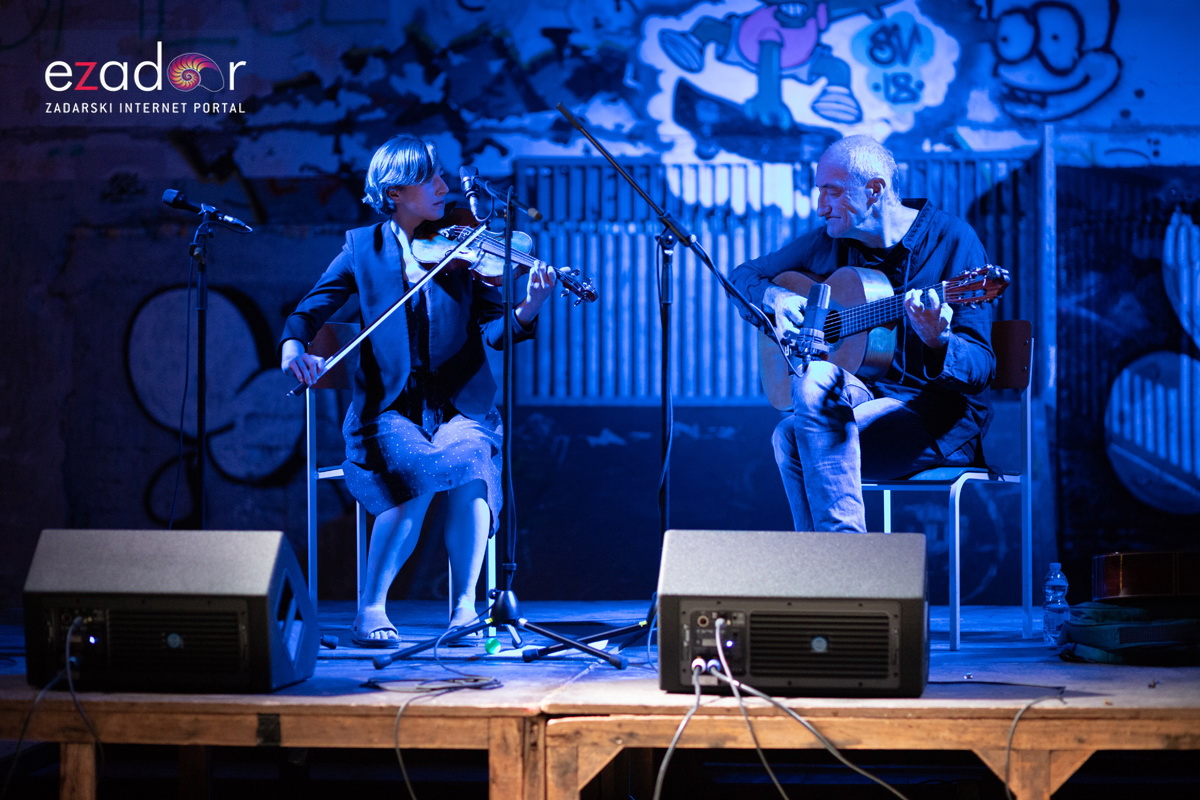 KvartArt 2018: Intimna večer u skate parku uz vrhunski koncert Miroslava Tadića i Yvette Holzwarth KvartArt 2018: Intimna večer u skate parku uz vrhunski koncert Miroslava Tadića i Yvette Holzwarth