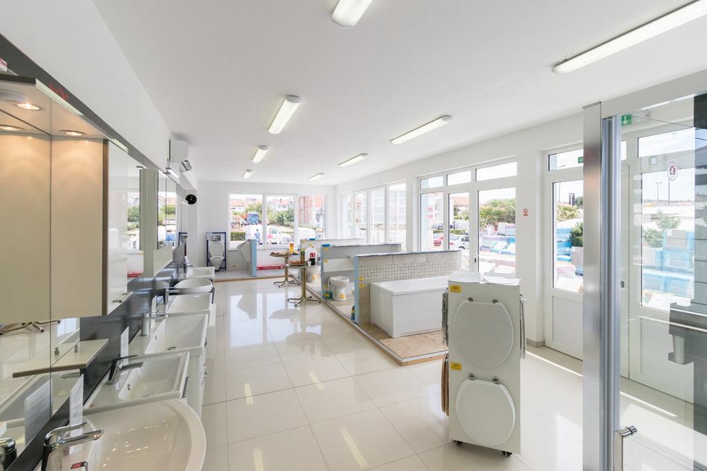 Vrhunska ponuda sanitarija i keramičkih pločica po nevjerojatnim cijenama u novootvorenoj trgovini “Latrina”