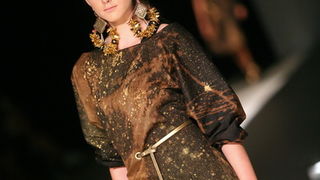 Zagreb, 250909.
U staroj tvornici Zagrepcanka od 24.09.-26.09. odrzava se modna revija Dove Fashion.hr.
Revija: Robert Sever.
Foto: Neja Markicevic /CROPIX