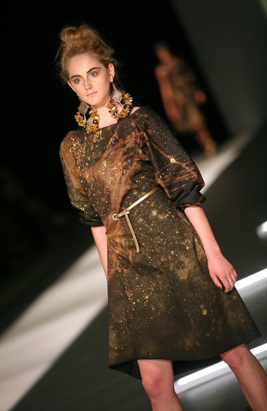 Zagreb, 250909.
U staroj tvornici Zagrepcanka od 24.09.-26.09. odrzava se modna revija Dove Fashion.hr.
Revija: Robert Sever.
Foto: Neja Markicevic /CROPIX