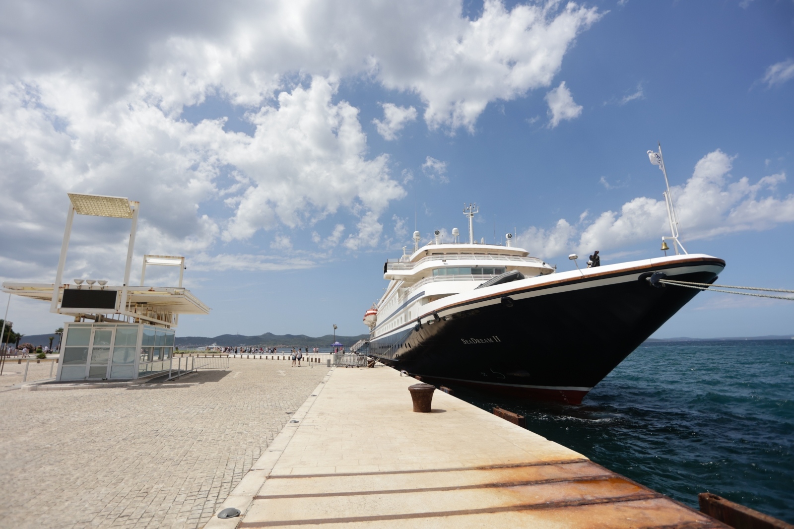 U Zadar uplovio prvi kruzer ove godine